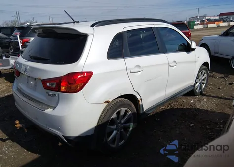 2013 Mitsubishi Outlander Sport Se z USA, uszkodzony, nr VIN 4A4AR4AU8DE004110